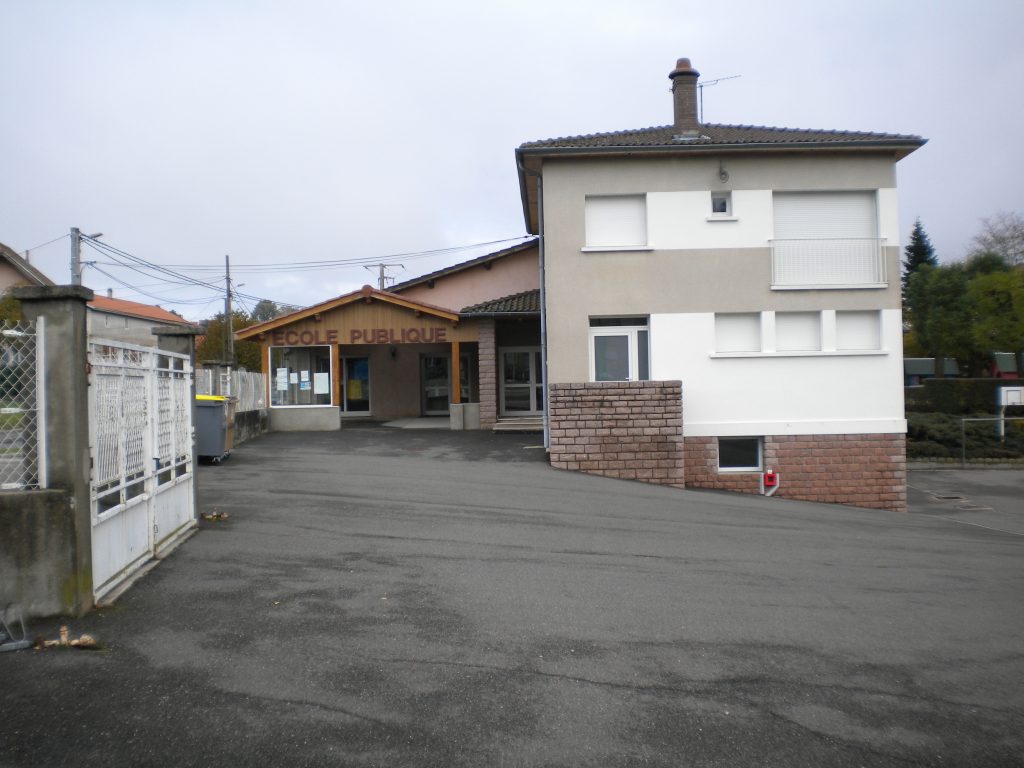(Haute Rivoire) École Haute Rivoire