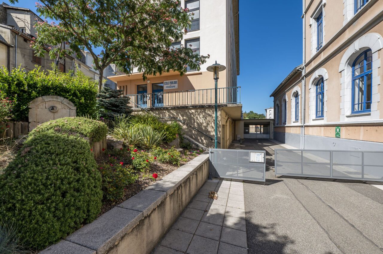 CONDRIEU – EEPU École Élémentaire Condrieu