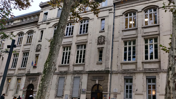 Lyon 3 – EEPU Mazenod (0692827Y)