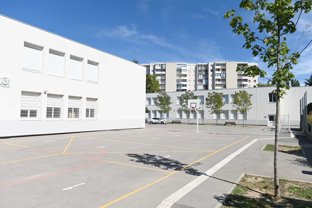 VAULX-EN-VELIN – EEPU Angelina Courcelles