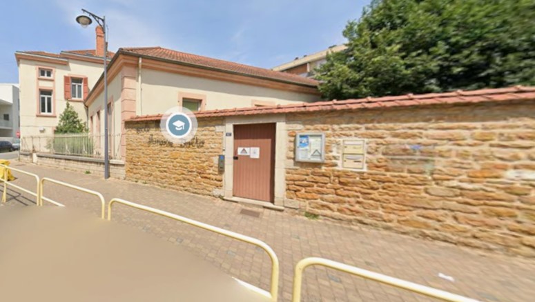 VILLEFRANCHE  F. Dolto