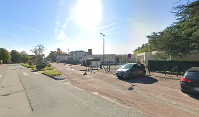 ST GEORGES DE RENEINS – EMPU Pierre et Marie Curie